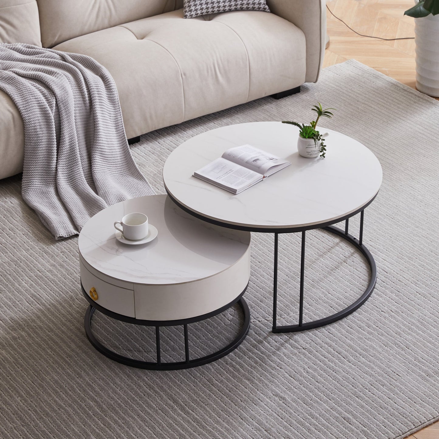 Table basse ronde moderne en marbre blanc avec rangement et structure en métal noir Electroshopdakar