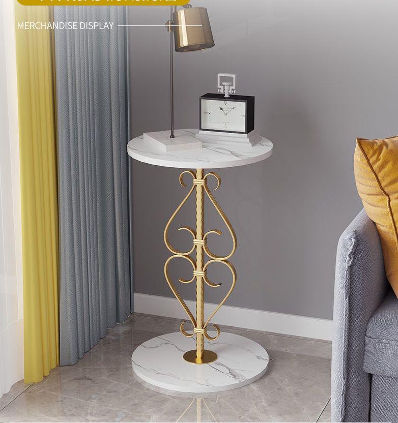 Table d’appoint ronde design marbre blanc & pied doré – Moderne et élégante Electroshopdakar